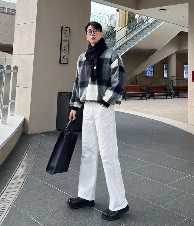 맨투맨 코디
