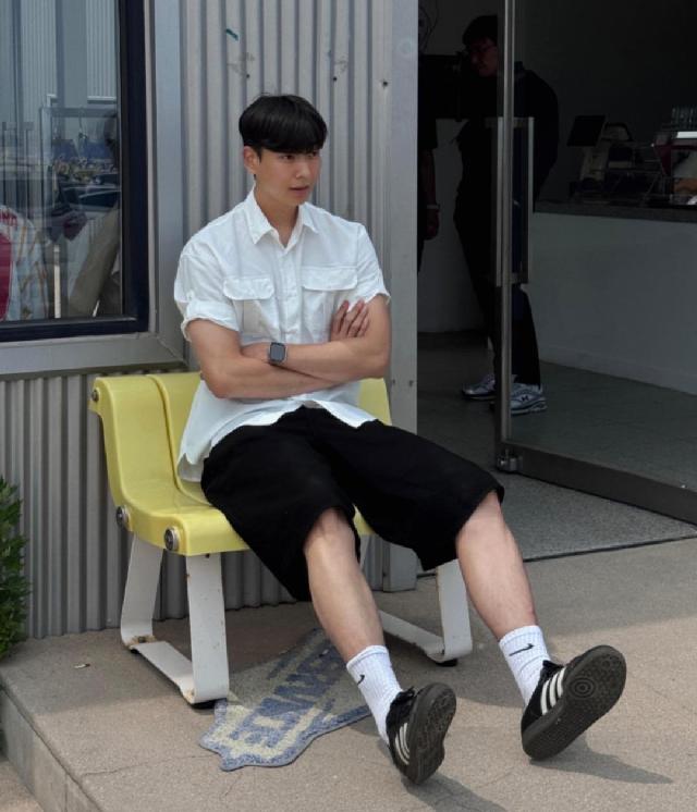 반팔 코디