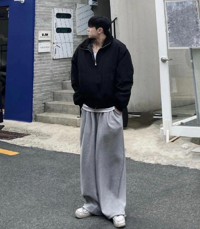 숏패딩/패딩조끼 코디