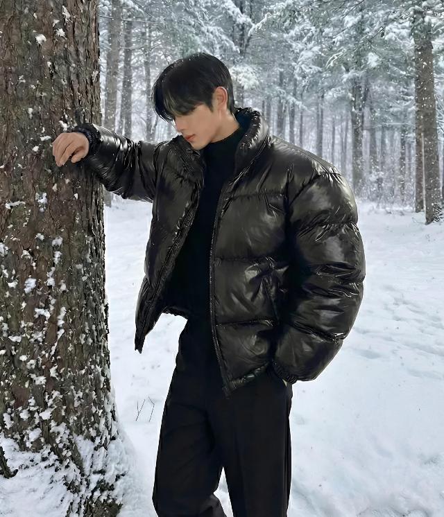 숏패딩/패딩조끼 코디
