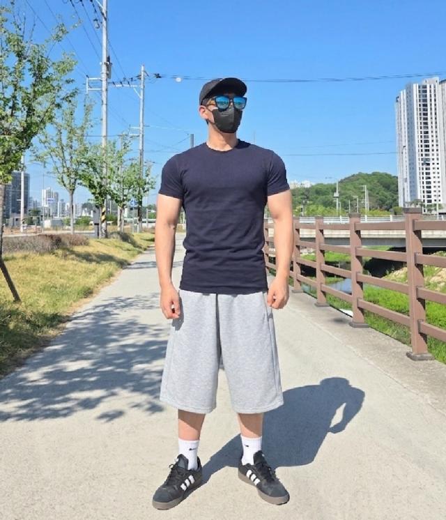 반소매 티셔츠 코디