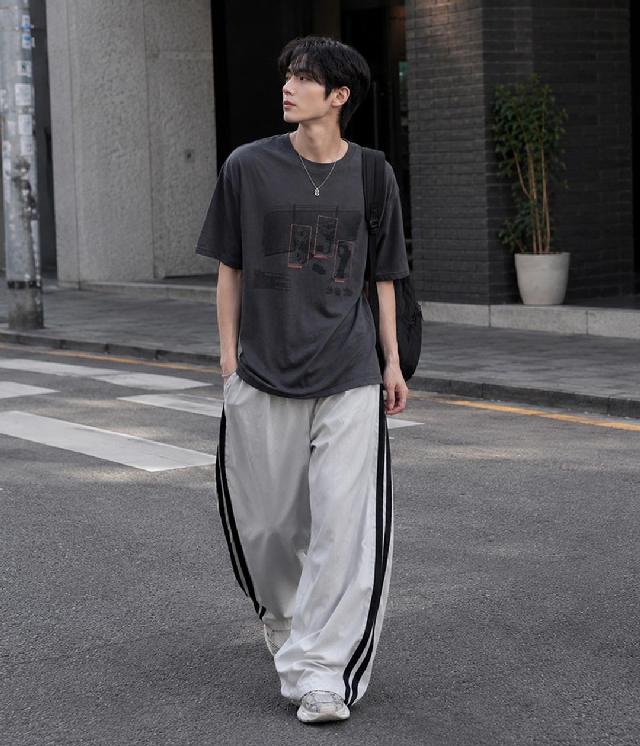 반소매 티셔츠 코디