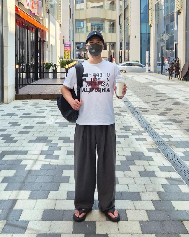 반소매 티셔츠 코디