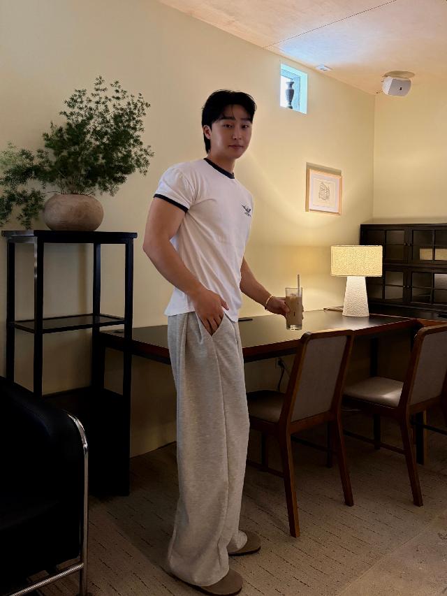 반소매 티셔츠 코디