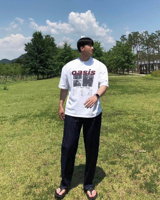 반소매 티셔츠 코디