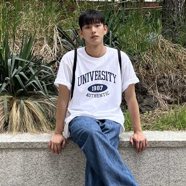 [주문폭주] 오버핏 유니버시티 프린팅 반팔 티셔츠 반팔티 남자 여름 썸머