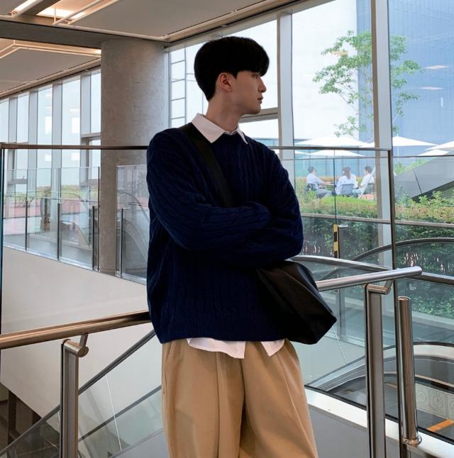 벨러 워머 오버핏 꽈배기 케이블 라운드 니트 (6color) 남자니트 골지 맨투맨 긴팔티 이너 봄 가을 겨울  넥워머