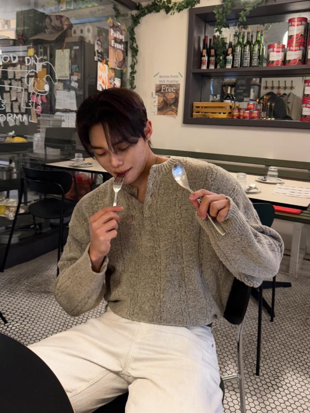 [주문폭주] 위트 헨리넥 니트 두툼 케이블 남친룩 데이트룩