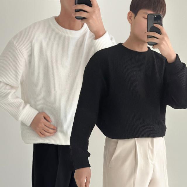 [기모추가/1+1할인] 오버핏 크림 긴팔 라운드 맨투맨 니트