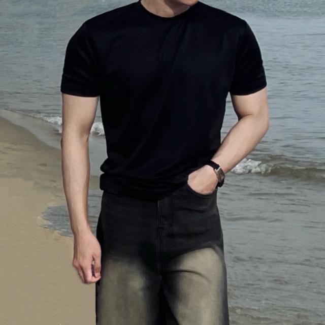[1+1 할인] 쿨 머슬핏 남자 반팔 티셔츠 여름 아이스 무지 기본 반팔티