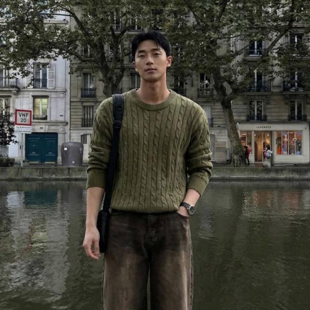 남자가을니트 워머 꽈배기 스판 케이블 라운드 루즈핏 니트