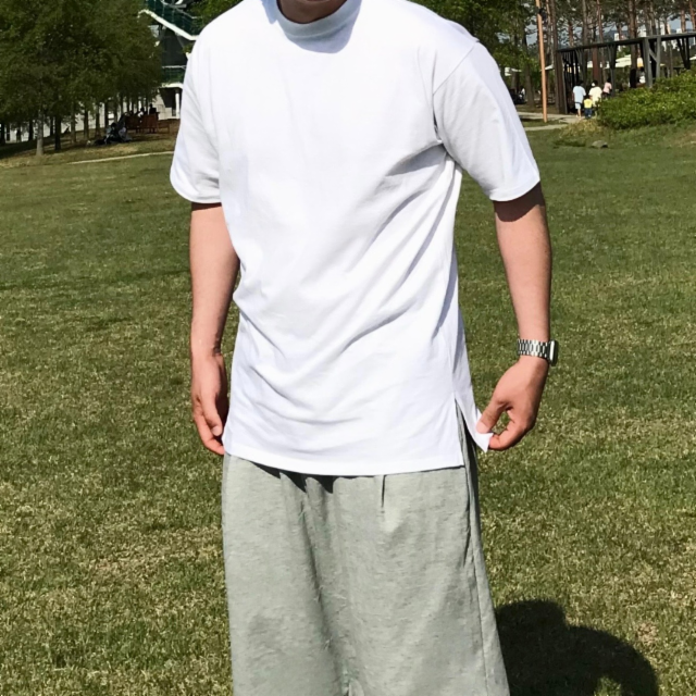 [1+1할인] 프리미엄 어깨 넓어보이는 무지 반팔티 레이어드 봄 여름 가을 오버핏 빅사이즈 비침없는 흰티