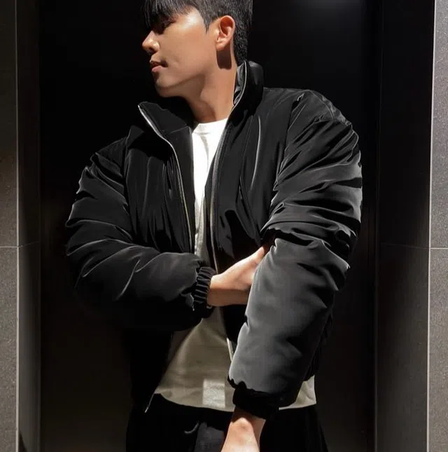 [PREMIUM] 하이앤드 벨벳 머슬핏 패딩 자켓
