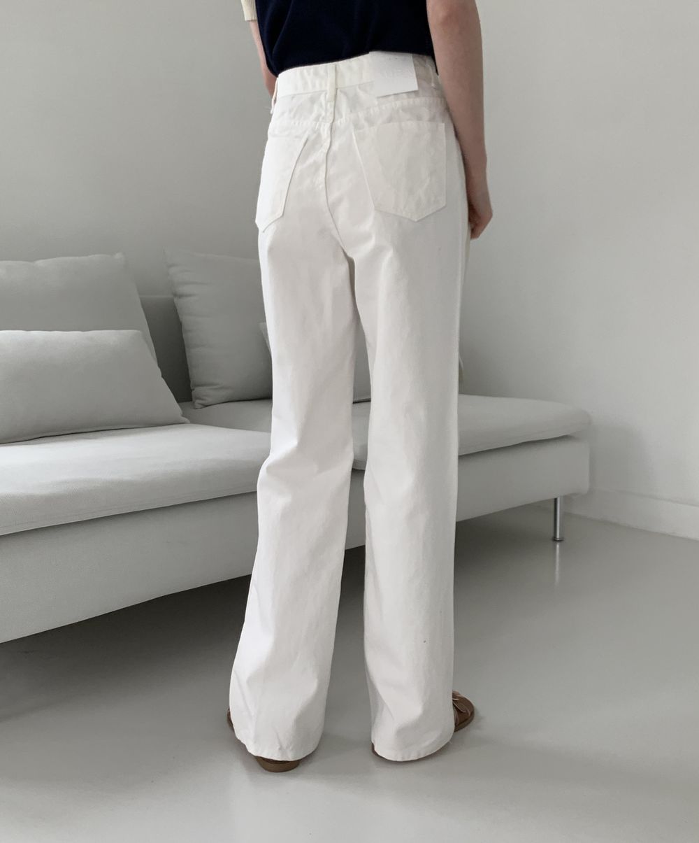 Image: https://image.brandi.co.kr/cproductdetail/2021/04/29/2a6719306b14cbcdadb5b5fe9aeef1ba.jpg