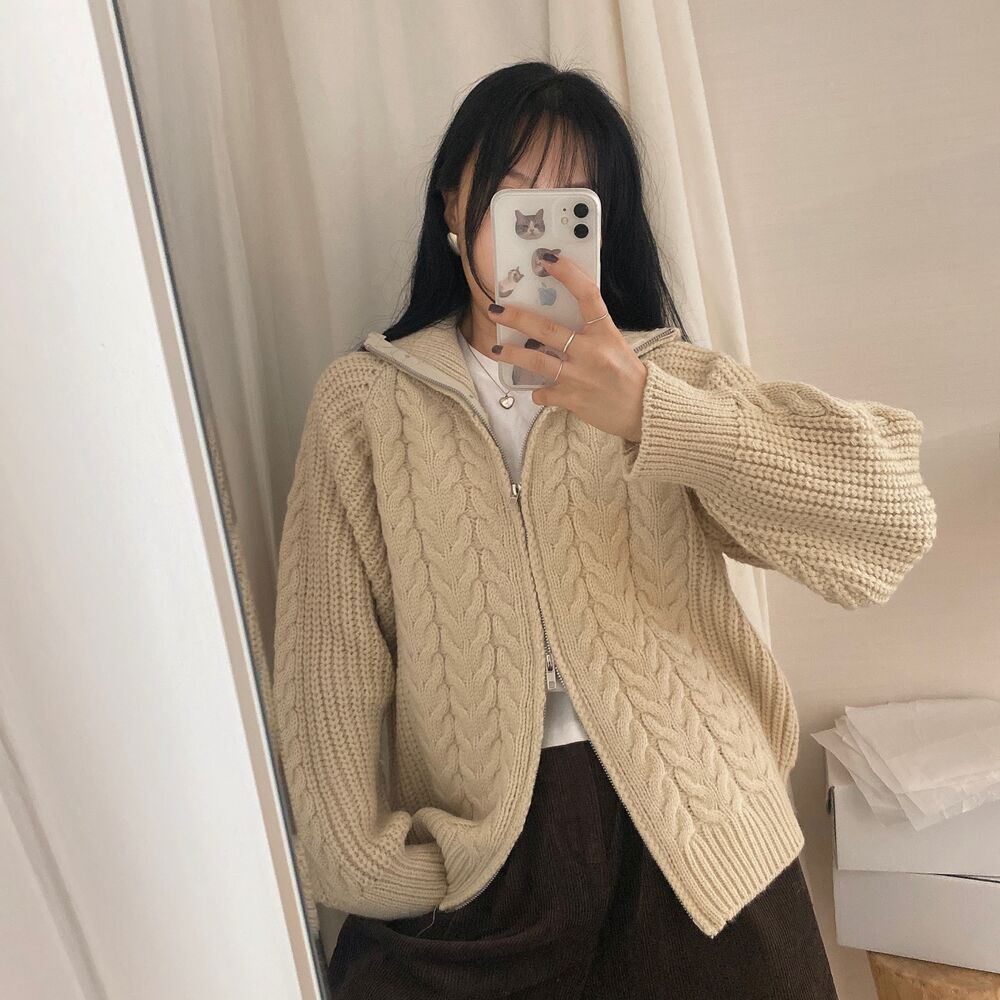 【最終処分】リリーシルク　アイボリー ケーブルニット フード付きパーカー 最終処分】リリーシルク アイボリー ケーブルニット フード付き