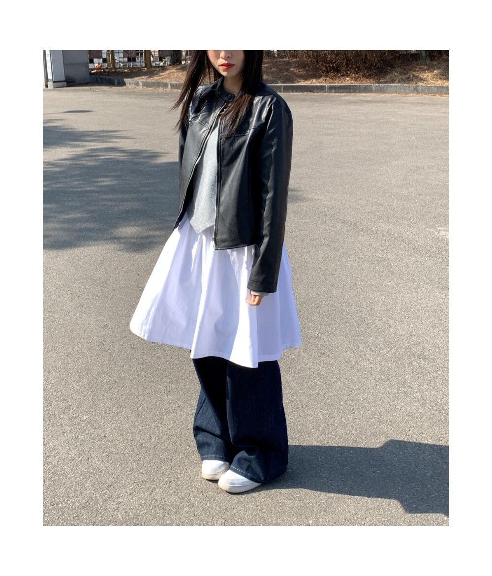 ラウンドネックノーカラークロップドフェイクレザージャケット2color