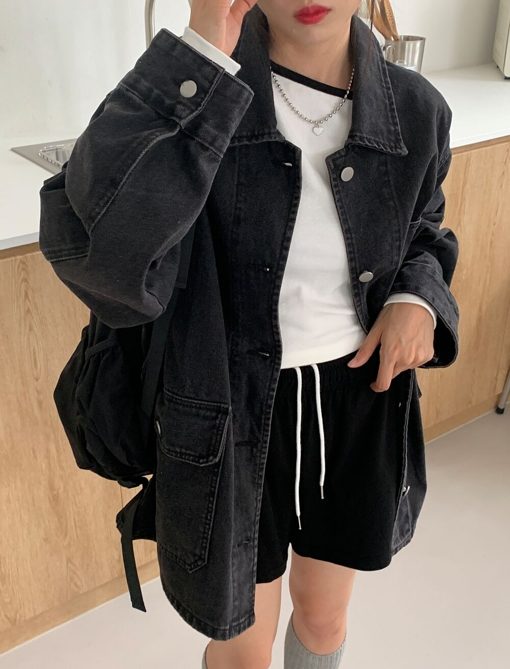 美品⭐︎ラウンジドレス　人気デニムオーバーサイズシャツ　ジャケット　ダメージ加工 ZARA(ザラ)の「ダメージ加工入りオーバーサイズデニムジャケット